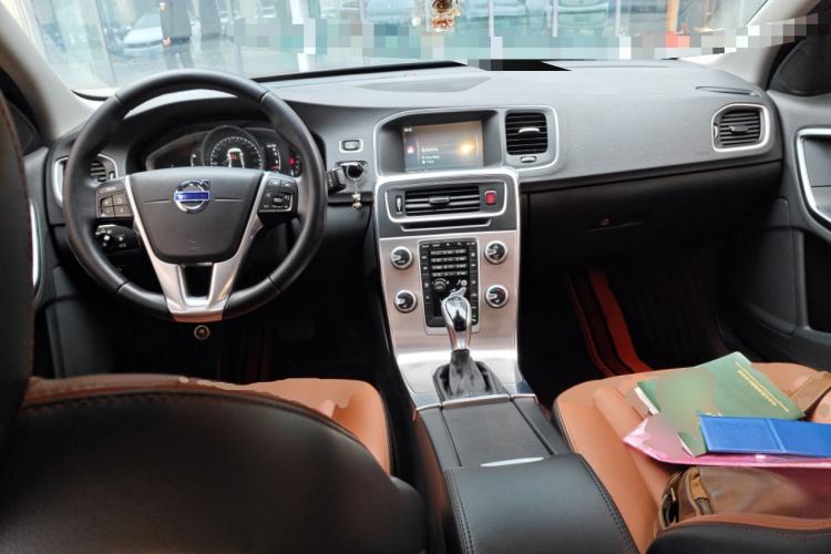 Used Volvo S60 2017 S60L T4 Smart Range Edition
