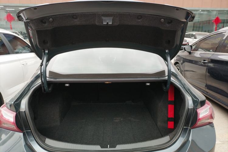 Used Chevrolet Malibu XL 2022 Redline 550T Automatic RuiLian Edition Trunk