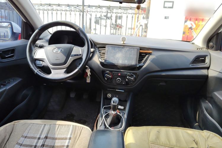 Used Hyundai Verna (new generation) 2016 1.4L Manual Cool Edition GLS
