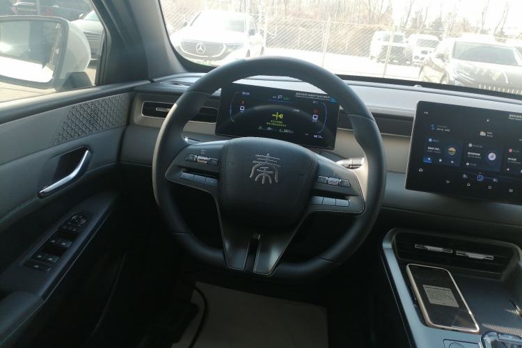 Used BYD Qin PLUS 2025 DM-i Smart Drive 55KM Leading Model