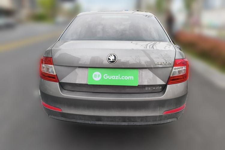 Used Skoda Octavia 2015 1.6L Automatic Yijie Edition Rear