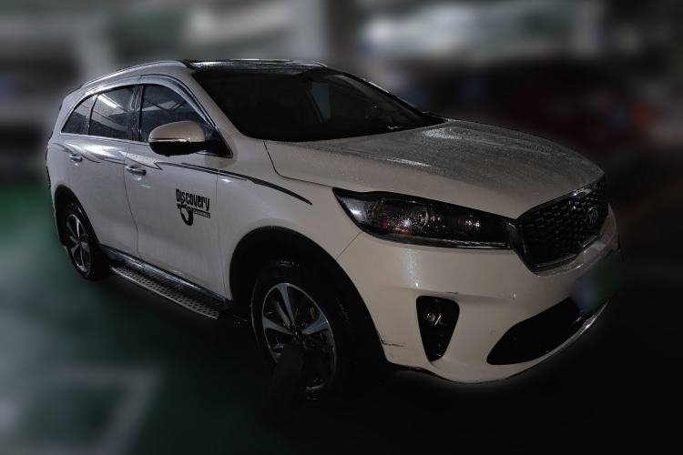 Used Kia Sorento 2018 Sorento L 2.0T Diesel 2WD Luxury Edition 7 Seats Front Right 45 Deg
