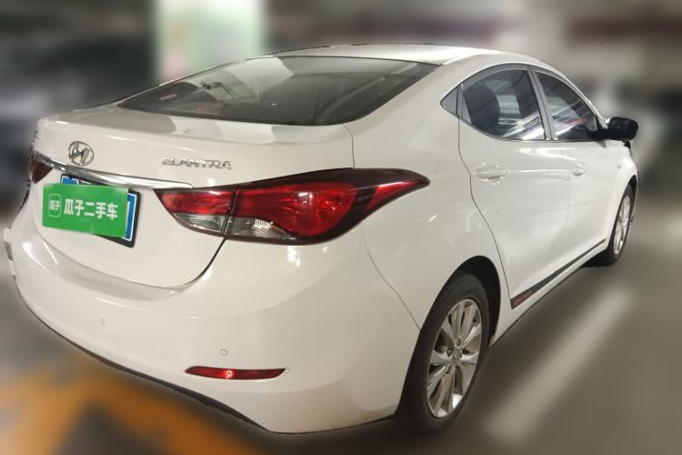 Used Hyundai Elantra (5th Generation / Langdong) 2016 1.6L Automatic Smart Version
