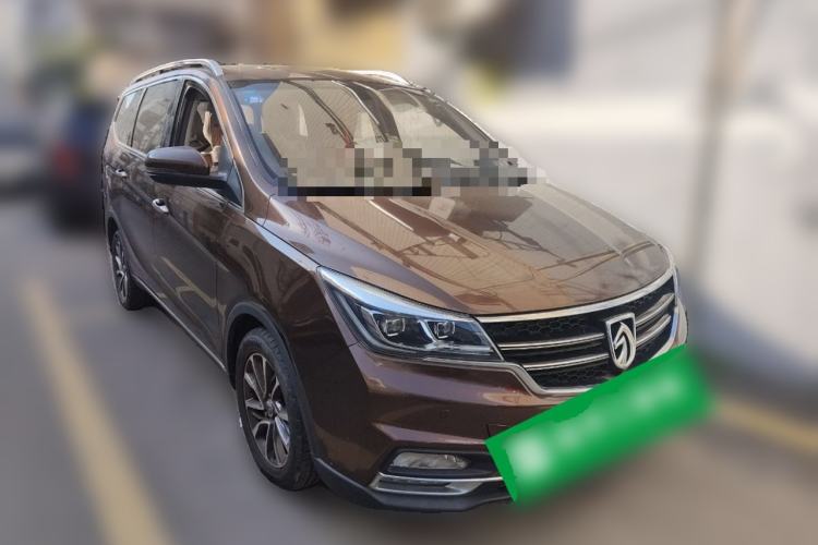 Used Baojun 730 2017 1.5T DCT Flagship Model 7 Seats China V Emission Standard Front Right 45 Deg