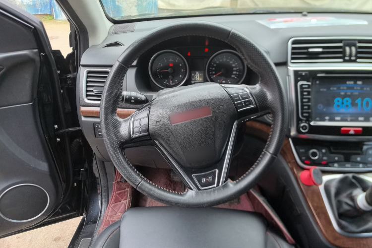 Used Haval H6 2015 Revised Version Sport Edition 1.5T Manual 4x4 Elite Trim Steering Wheel