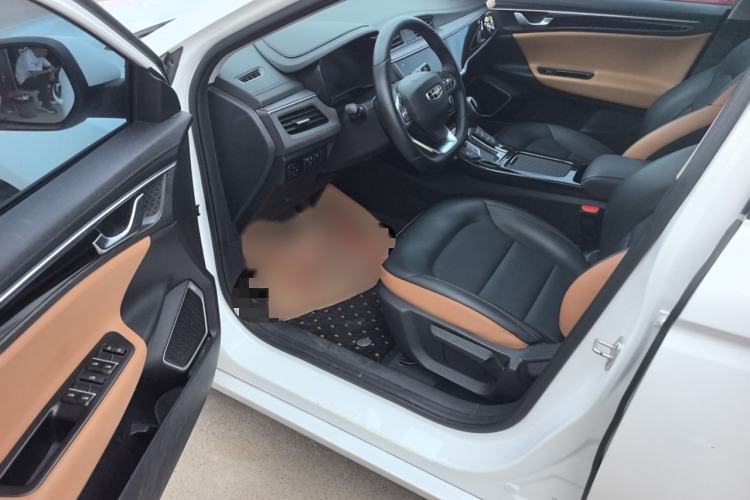 Used Geely Auto Emgrand GL 2020 1.4T CVT Luxury Model Interior 4