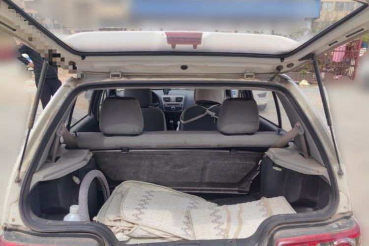 Used FAW Xiali 2012 N3 1.0L Hatchback Standard Model Trunk