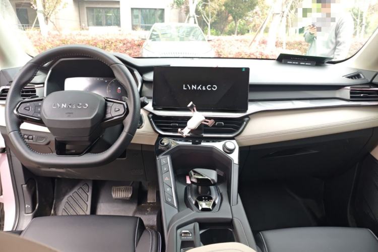 Used Lynk & Co 06 2023 Remix 1.5T Shero
