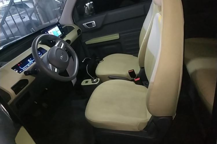 Used Geely Galaxy Panda 2024 Panda Mini 200km Endurance Bear Left Front Seat