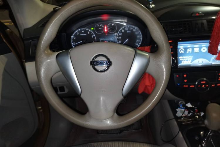 Used Nissan Tiida 2013 1.6L CVT Cool Cafe Edition