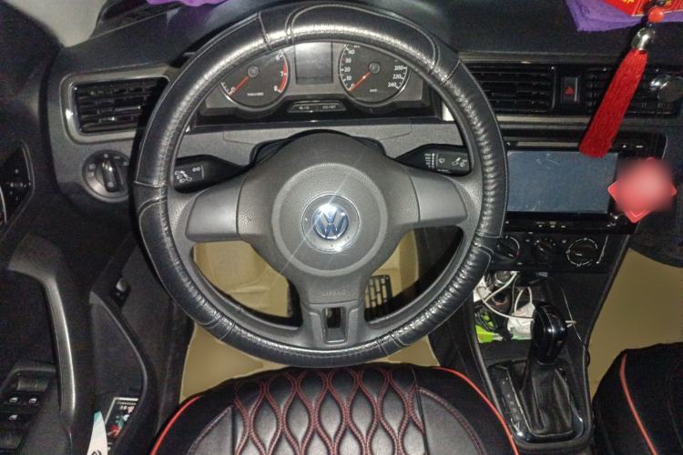 Used Volkswagen Santana 2013 1.6L Automatic Comfort Edition
