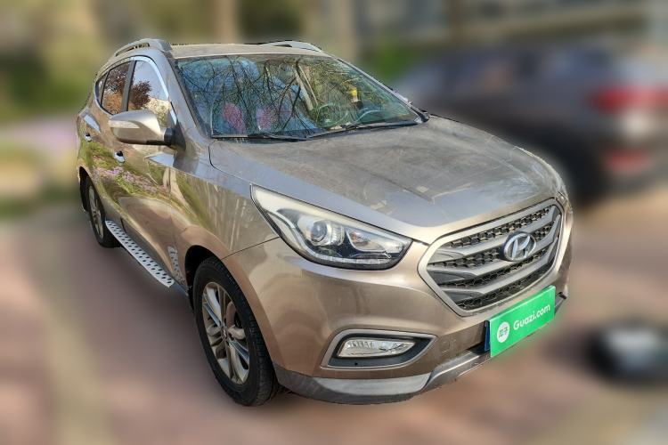 Used Hyundai ix35 2013 2.0L Automatic Two-Wheel Drive Smart GLS China IV Standard Front Right 45 Deg