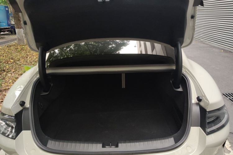 Used Xiaomi Auto SU7 2024 Rear-Drive Long-Range Intelligent Driving Version