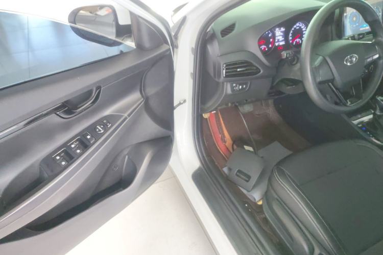 Used Hyundai Celesta 2020 1.6L Automatic GL Enjoyable Edition
