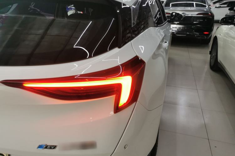 Used Buick Velite 6 2022 Connected & Shared PLUS Right Rear Taillight