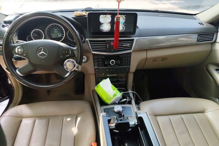 Used Mercedes-Benz E-Class 2009 E 300 Elegant Model