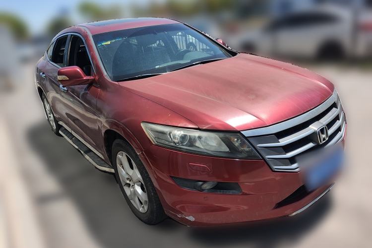 Used Honda Crosstour 2012 2.4L Luxury Edition Front Right 45 Deg