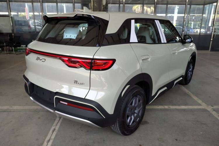 Used BYD Yuan UP 2025 Model 301KM Leading Version Rear Right 45 Deg