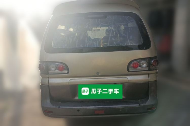 Used FORTHING Lingzhi 2015 M5 Q7 2.0L 7-seat Long-Wheelbase Comfort Model
