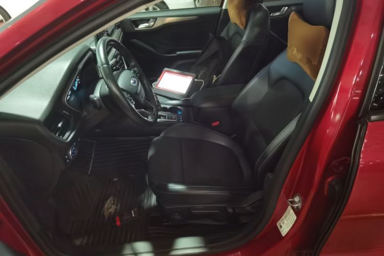 Used Ford Focus 2019 Sedan EcoBoost 180 Automatic Trend Edition