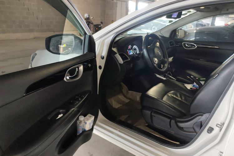 Used Nissan Sylphy 2019 1.6XV CVT Smart Connect Luxury Edition China VI Standard Driver Seat