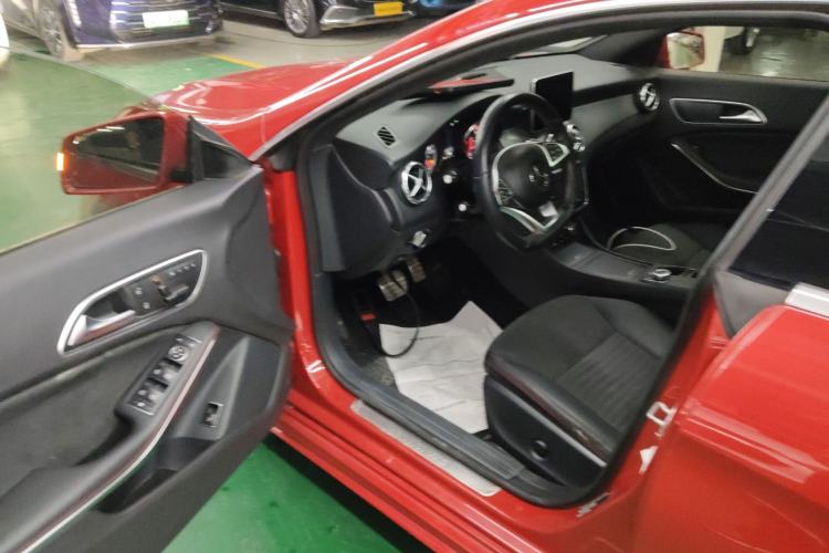 Used Mercedes-Benz CLA 2015 CLA 220 4MATIC
