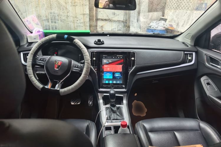 Used Roewe RX5 2018 20T Two-Wheel Drive Automatic Internet Smart Luxury Edition
