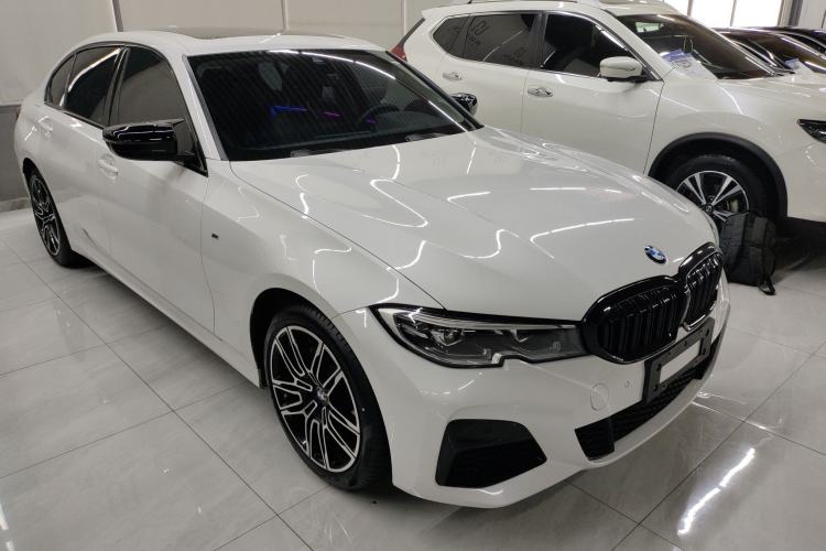 Used BMW 3 Series 2022 Updated 325Li M Sport Package Front Right 45 Deg