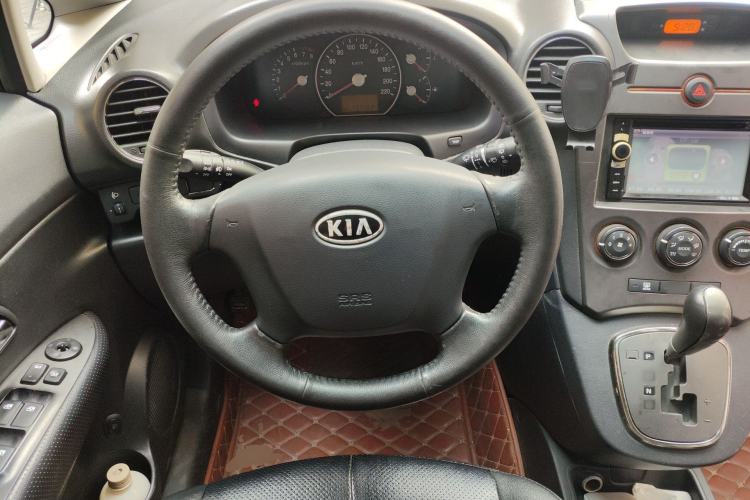 Used Kia Carens 2011 2.0L 7-Seater Automatic Standard Edition Steering Wheel