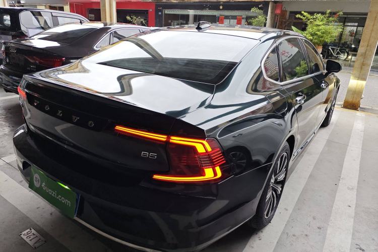 Used Volvo S90 2021 B5 Zhiyuan Luxury Edition
