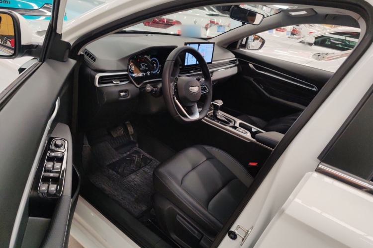 Used Geely Auto Emgrand 2025 4th Generation 1.5L CVT Luxury Version
