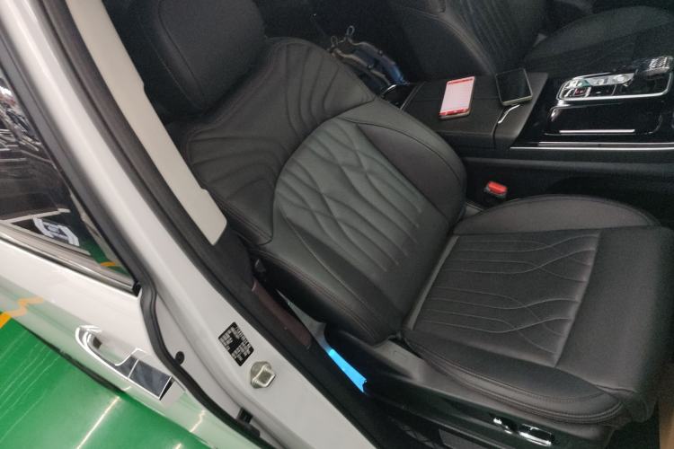 Used GAC Trumpchi M8 2024 Master Series 400T Ultimate Edition Right Front Seat