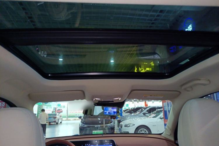 Used ORA Good Cat 2022 400km Standard Range Premium Version Lithium Iron Phosphate Headliner