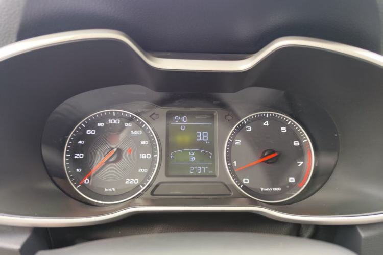 Used MG ZS 2017 1.5L Manual Luxury Edition
