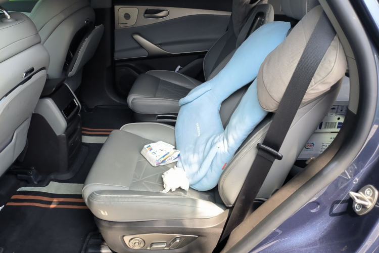 Used Denza N8 2023 Four-Wheel Drive Ultra-Hybrid Flagship Six-Seater Version