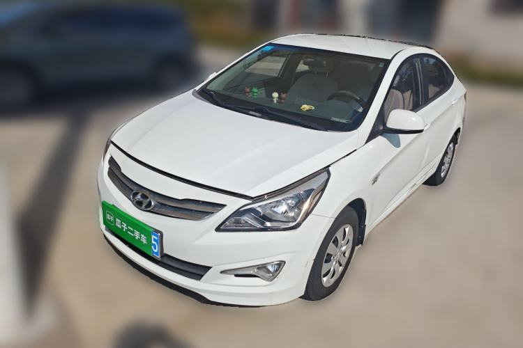 Used Hyundai Verna (older generation) 2014 1.4L Manual Smart GLS Trim