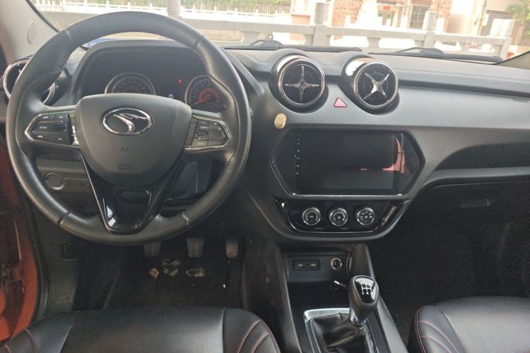 Used Soueast DX3 2018 1.5L Manual Luxury Model
