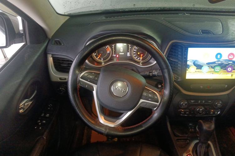 Used Jeep Cherokee 2017 2.4L Leading Edition