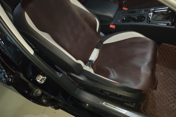 Used Volkswagen Magotan 2023 2 Million Units Commemorative Edition 330TSI DSG Luxury Version Right Front Seat