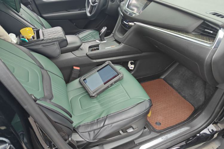 Used Cadillac XT5 2018 25T Luxury Model