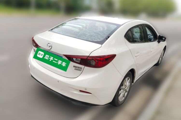 Used Mazda 3 Axela 2016 Sedan 1.5L Automatic Luxury Model