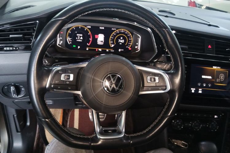 Used Volkswagen Tiguan L 2021 330TSI Automatic Two-Wheel Drive R-Line Flagship Edition
