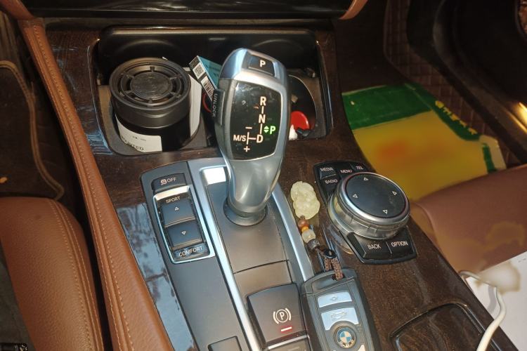 Used BMW 5 Series 2017 528Li Leading Model
