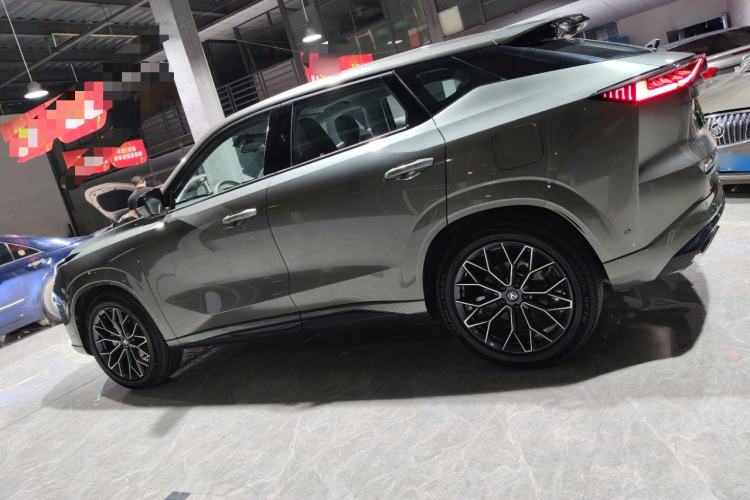 Used CHANGAN UNI-Z New Energy 2024 Blue Whale Smart Electric iDD 125km Excellence Model Exterior 3