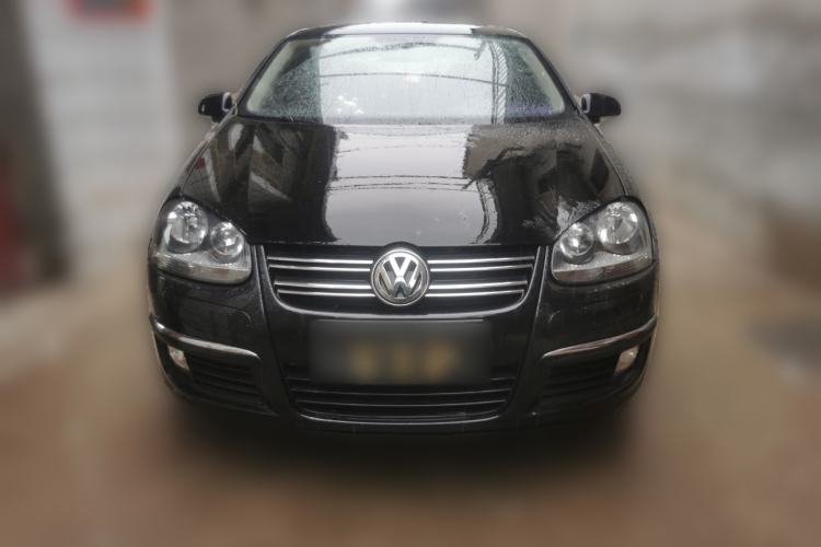 Used Volkswagen Sagitar 2010 1.4 TSI Automatic Luxury Model Front