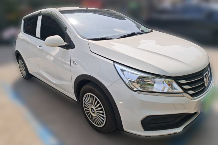 Used Baojun 310 2016 1.2L manual Comfort trim level Front Right 45 Deg