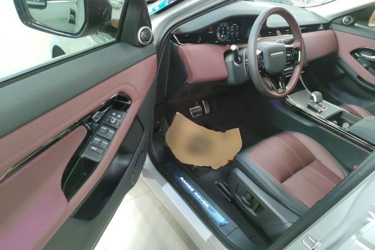 Used Land Rover Range Rover Evoque 2024 Aurora L 249 PS Prestige Light-Chasing Edition
