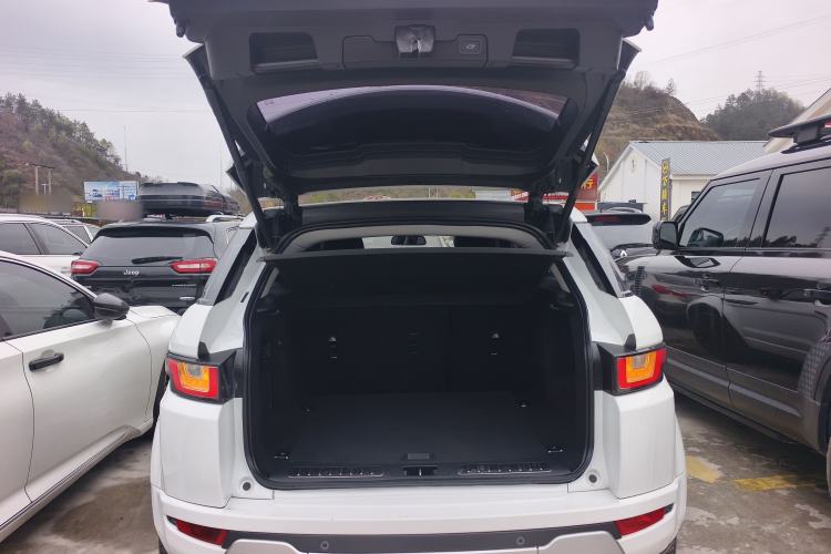 Used Land Rover Range Rover Evoque 2018 240 PS SE DYNAMIC Smart Edition