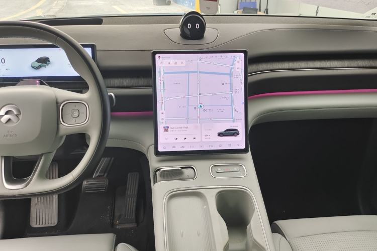 Used Nio ES6 2023 75 kWh Interior 5