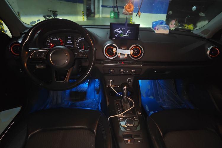 Used Audi A3 2019 Limousine 35 TFSI Fashion Edition China VI Emission Standard